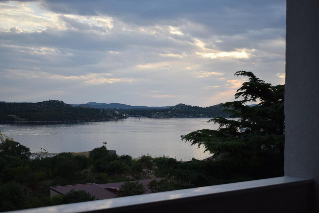 Matanovi Dvori-Krka National Park Hotel โลโซวาซ ภายนอก รูปภาพ